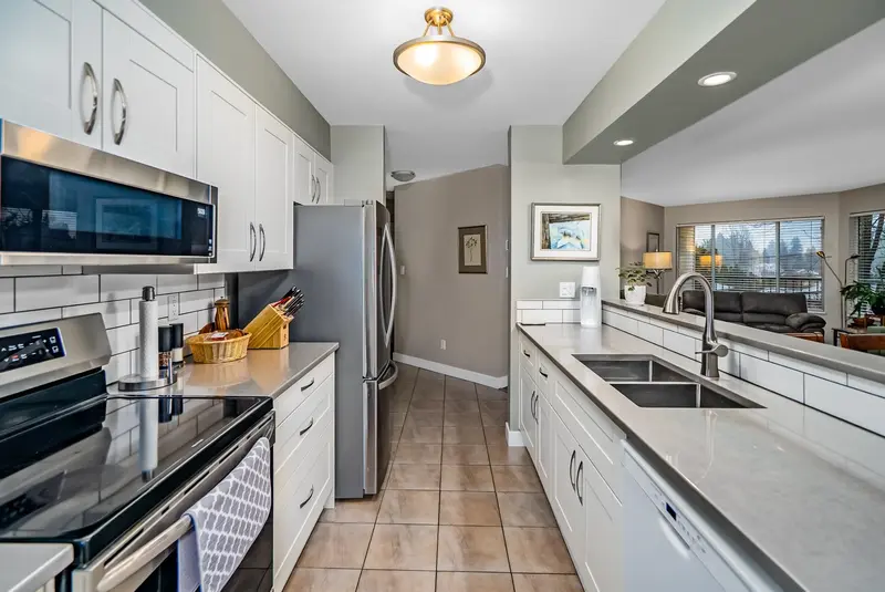 105 1755 SALTON ROAD - photo 4 of 25