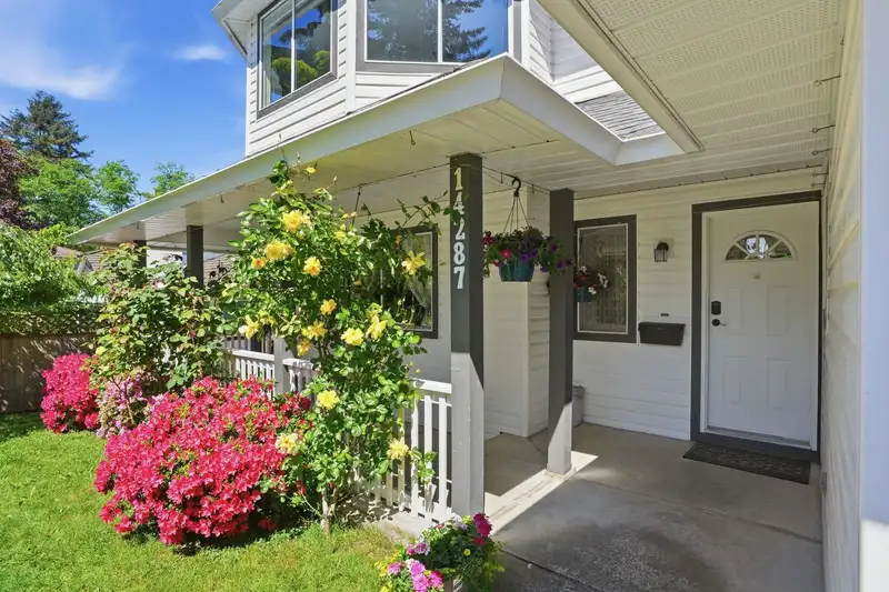 14287 73A AVENUE - photo 2 of 40