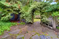 7269 150A STREET - thumbnail 32
