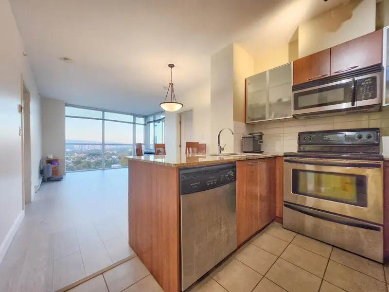 1307 4028 KNIGHT STREET - photo 4 of 15