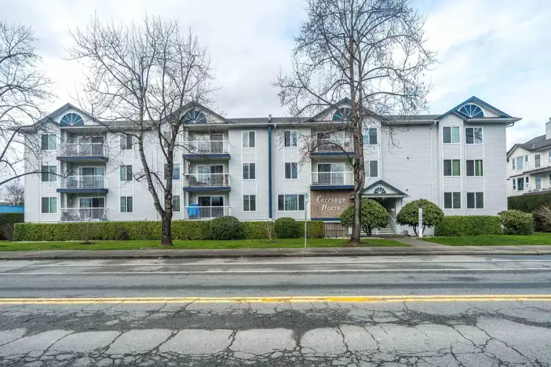 309 17695 58 AVENUE - photo 1 of 32