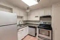 6 6571 KING GEORGE BOULEVARD - thumbnail 5