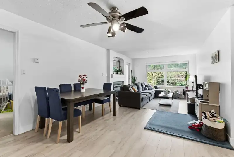 312 15220 GUILDFORD DRIVE - photo 1 of 22