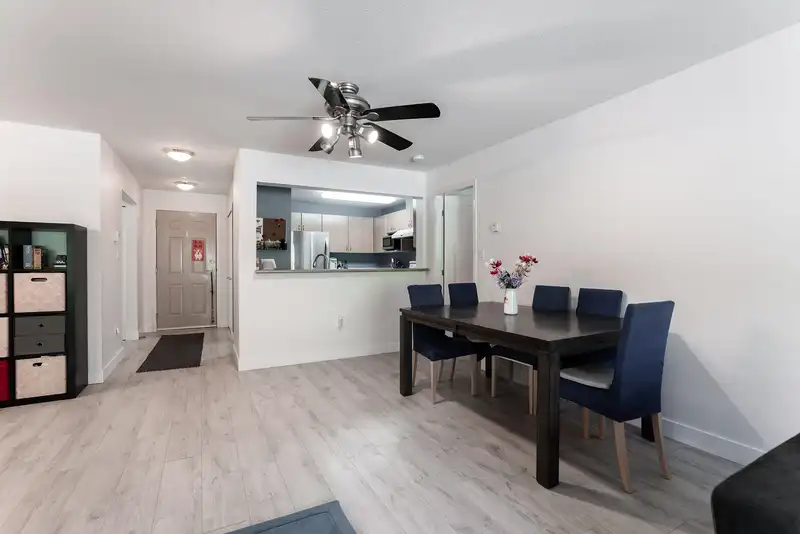 312 15220 GUILDFORD DRIVE - photo 4 of 22