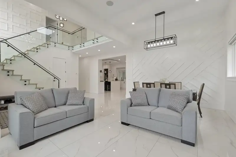 12280 70A AVENUE - photo 3 of 30
