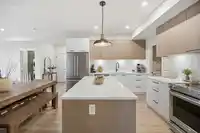 338 2635 KING GEORGE BOULEVARD - thumbnail 7