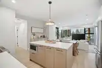 338 2635 KING GEORGE BOULEVARD - thumbnail 9