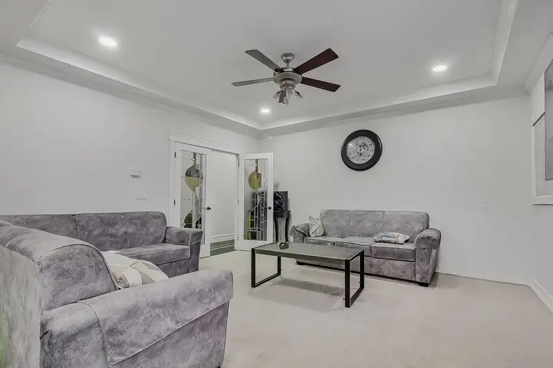 6842 131 STREET - photo 4 of 37