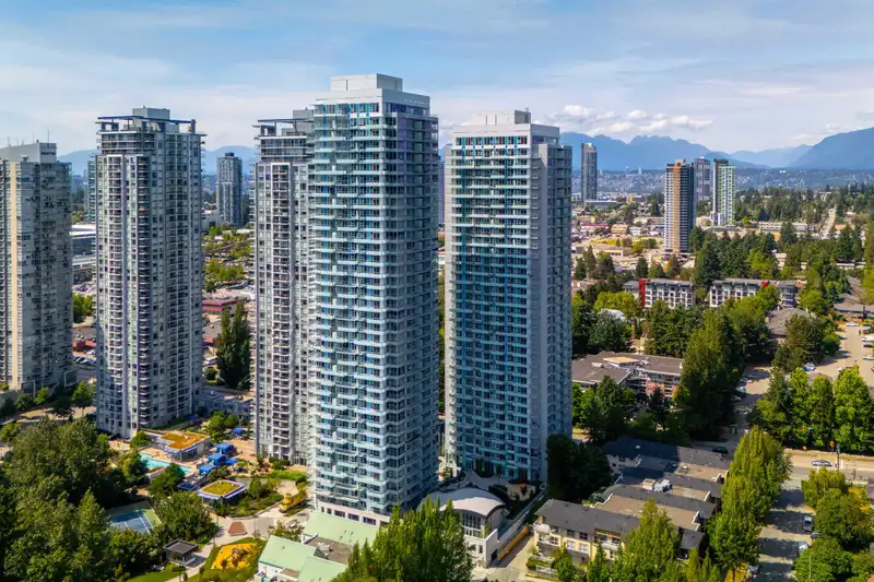 3105 13768 100 AVENUE - photo 1 of 26