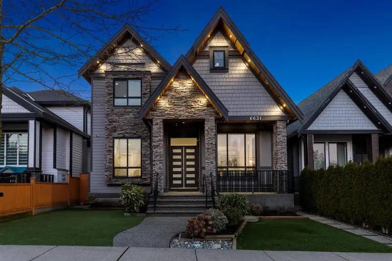 6631 121A STREET - photo 1 of 32