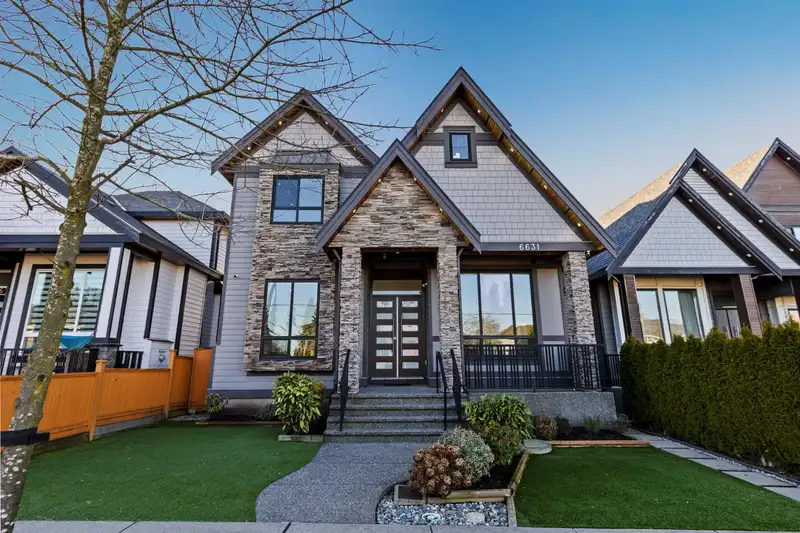 6631 121A STREET - photo 2 of 32