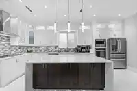 6631 121A STREET - thumbnail 13