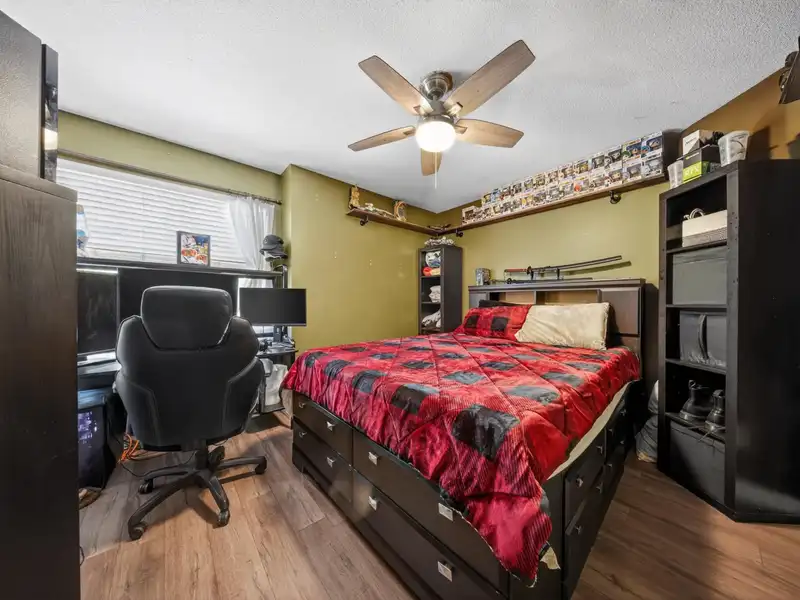 512 13900 HYLAND ROAD - photo 3 of 25
