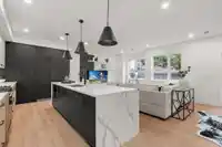 5 16358 90 AVENUE - thumbnail 7