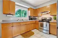 10992 132A STREET - thumbnail 3