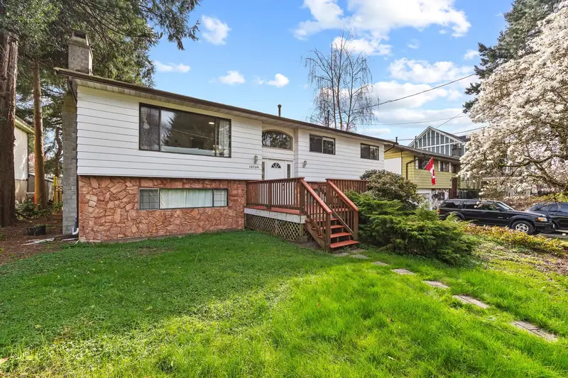 16730 26 AVENUE - photo 2 of 5