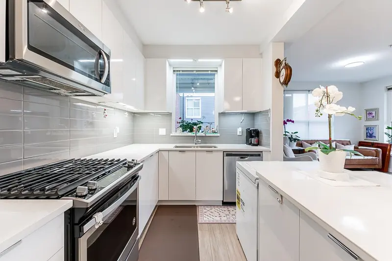 A307 8150 207 STREET - photo 2 of 25