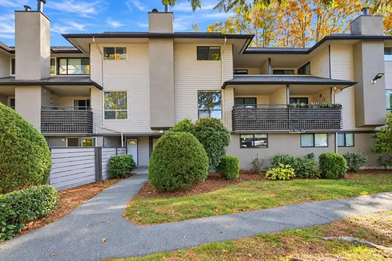 14803 HOLLY PARK LANE - photo 1 of 25