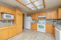 213 6875 121 STREET - thumbnail 18