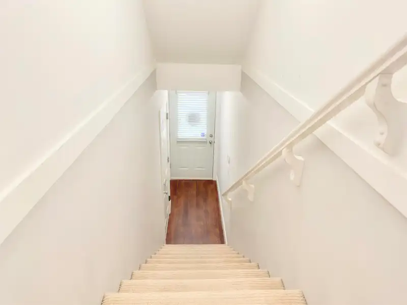 62 6533 121 STREET - photo 4 of 21
