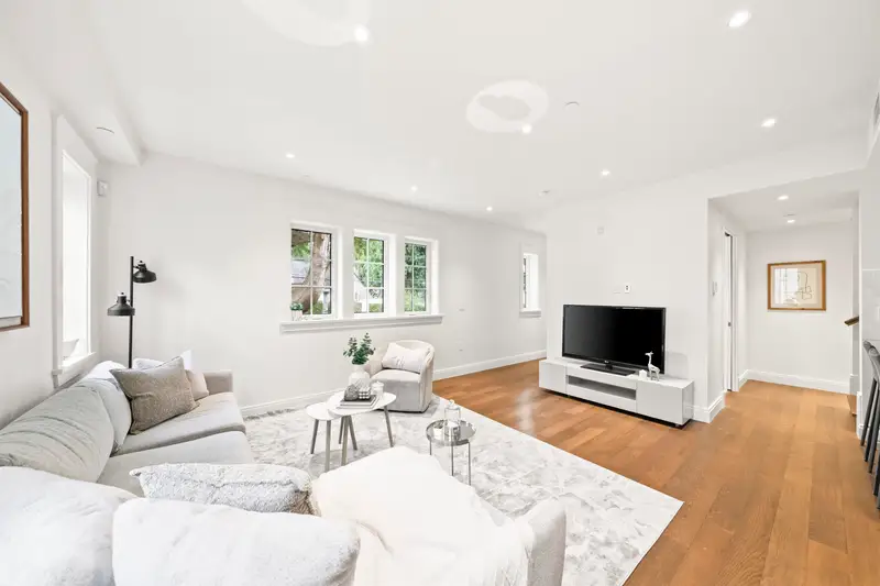 2 5819 HIGHBURY STREET - photo 3 of 25