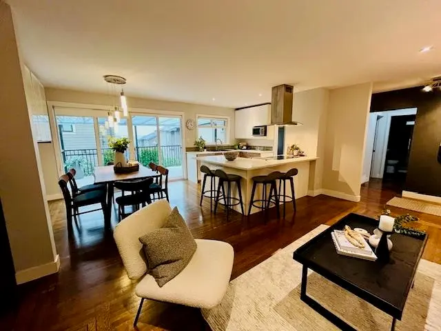 1314 THOMAS AVENUE - photo 3 of 24