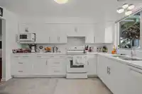 39 9271 122ND STREET - thumbnail 3
