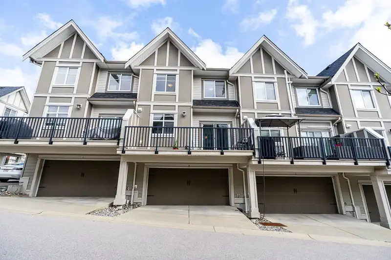 12 6588 195A STREET - photo 2 of 40