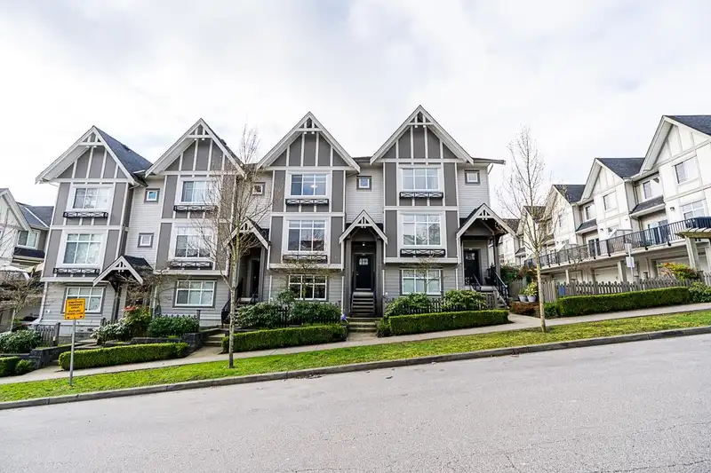 12 6588 195A STREET - photo 4 of 40
