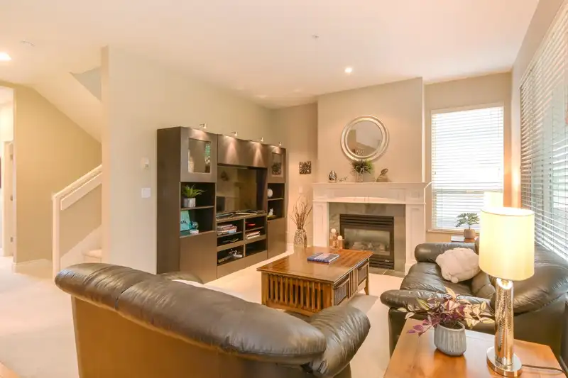 104 16655 64 AVENUE - photo 4 of 39