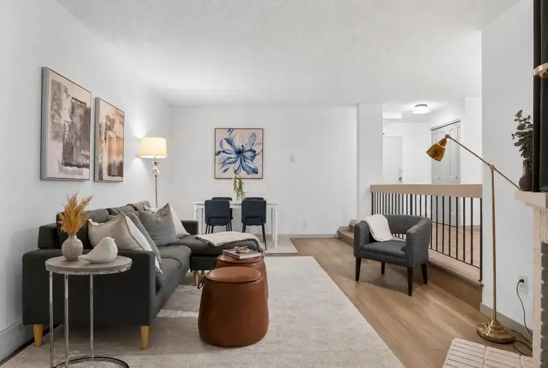 2114 13819 100 AVENUE - photo 1 of 31