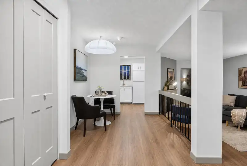 2114 13819 100 AVENUE - photo 3 of 31