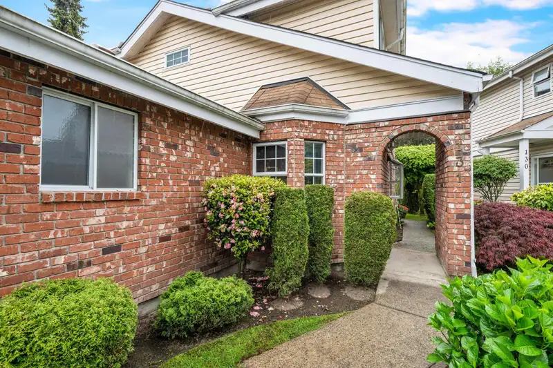 131 12233 92 AVENUE - photo 2 of 33