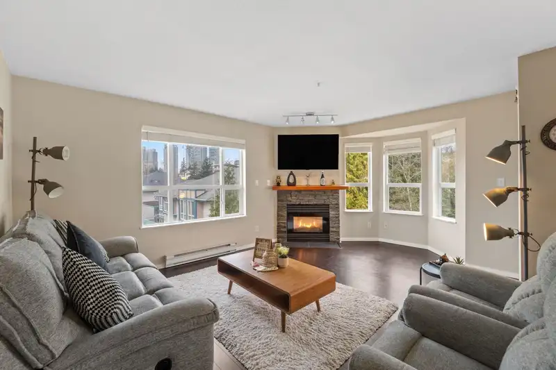 405 13955 LAUREL DRIVE - photo 4 of 26
