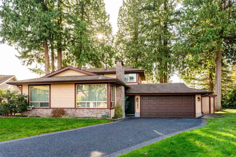8971 145A STREET - photo 3 of 36