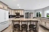 16375 MIDDLEGLEN PLACE - thumbnail 10