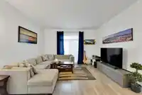 8 8168 136A STREET - thumbnail 3