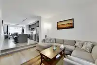 8 8168 136A STREET - thumbnail 6