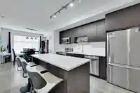 8 8168 136A STREET - thumbnail 9