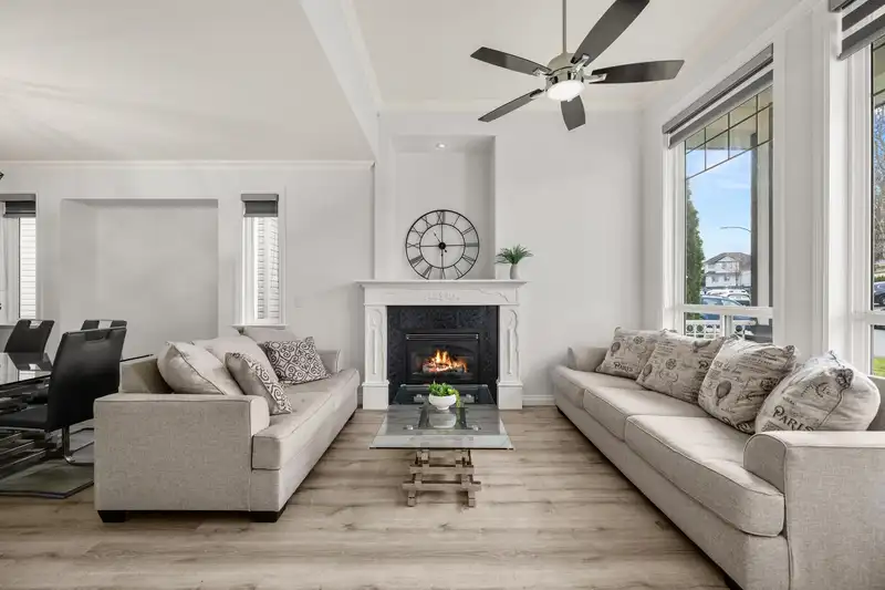 14630 80A AVENUE - photo 2 of 40