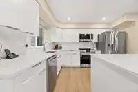 22 9727 152B STREET - thumbnail 13