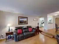 2104 13819 100 AVENUE - thumbnail 1
