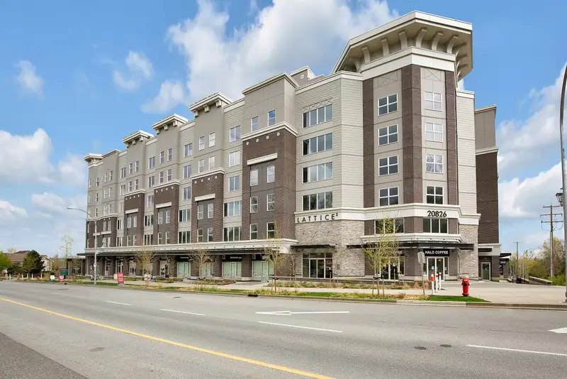 505 20826 72 AVENUE - photo 3 of 25