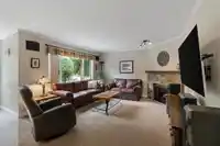 8030 153A STREET - thumbnail 11