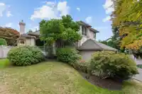 8030 153A STREET - thumbnail 35