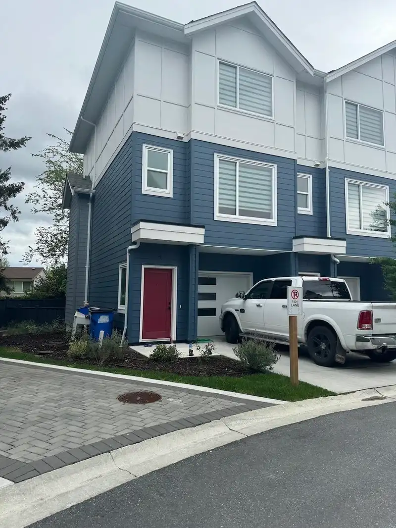 8 19330 FAIRWAY DRIVE - photo 1 of 1