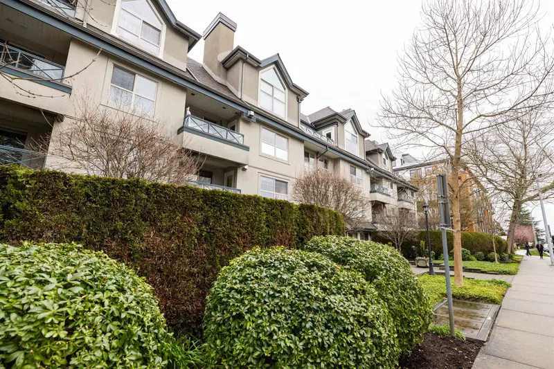 207 15325 17 AVENUE - photo 3 of 20