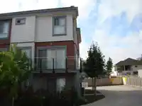 7 13328 96 AVENUE - thumbnail 3