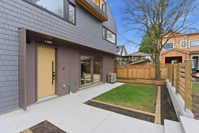 1 2091 E 20TH AVENUE - photo 3 of 25