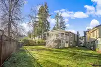 8076 139A STREET - thumbnail 33